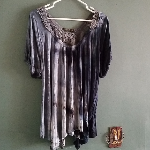 Inspired blouse - Picture 1 of 4